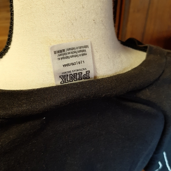 5/2021 vs pink crop top - Picture 4 of 4